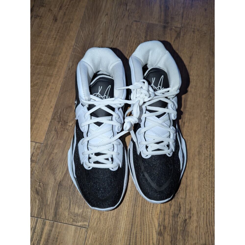 Nike Kyrie Infinity TB Promo Black‎ White Sneakers Men's Size 8 DO9616-002 - Picture 3 of 7